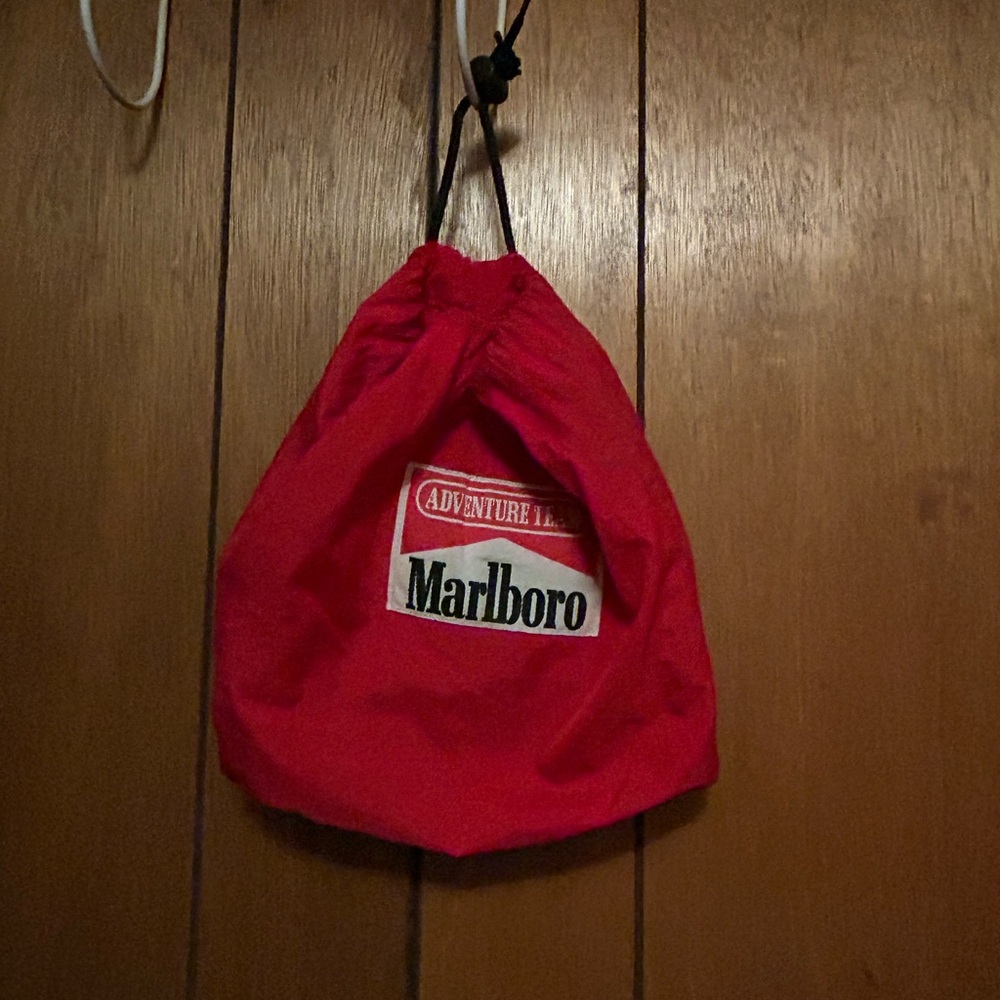 VTG Marlboro Country Tracksuit Red and Black Jacket w/ matching pants and bag - Picture 13 of 13